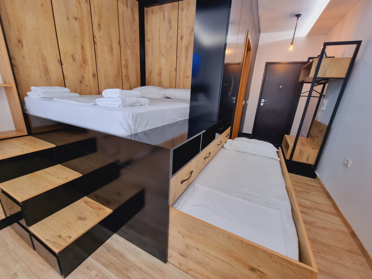 Listing 1313000816272332236