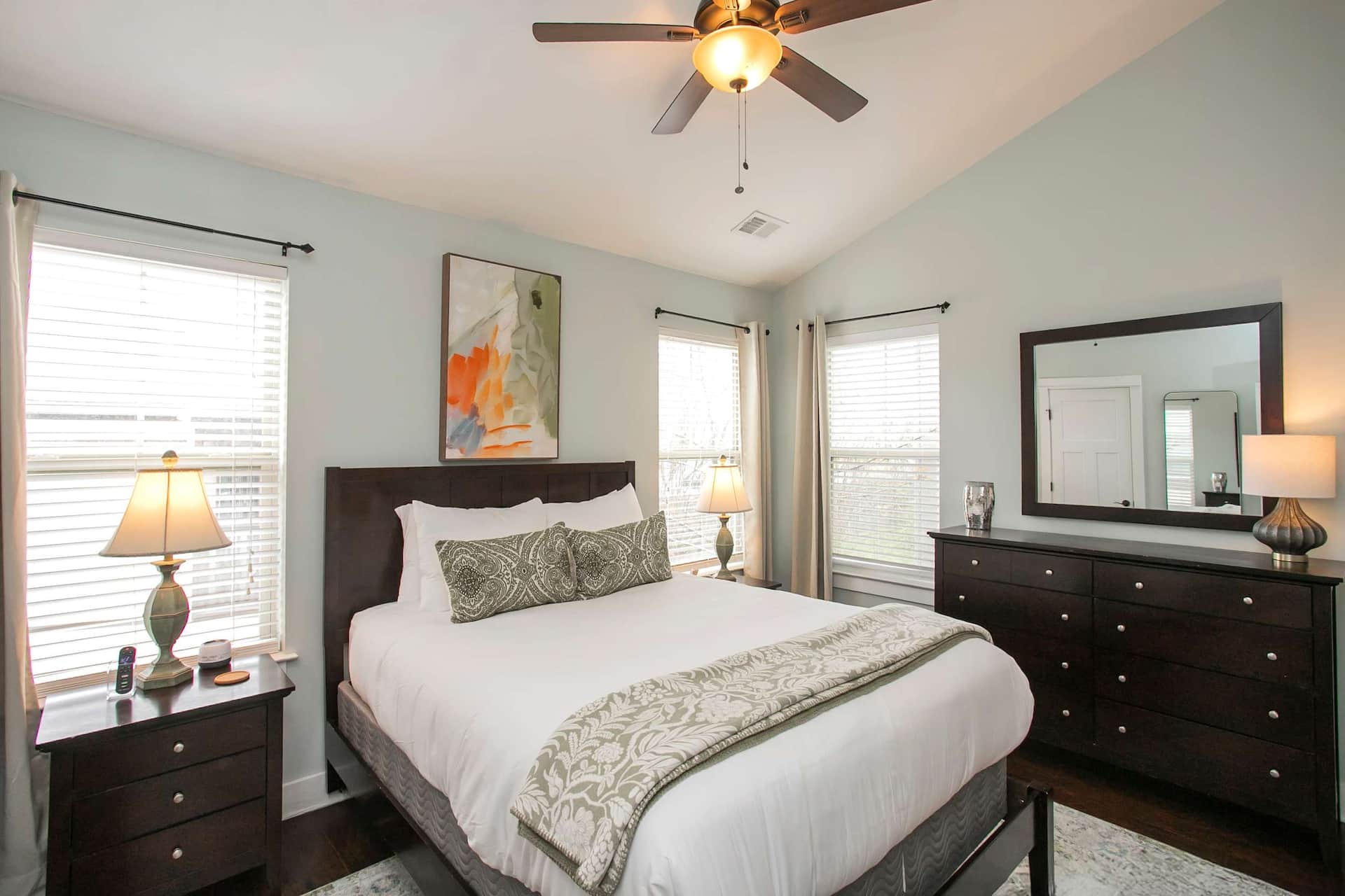 Relaxing 2 BD/2.5 BA Nash Home — foto 4