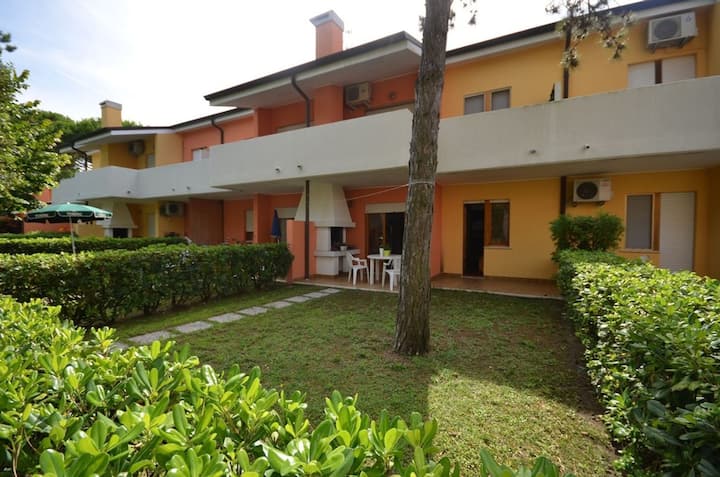 Maison Familiale Avec Jardin Et Piscine - Bibione