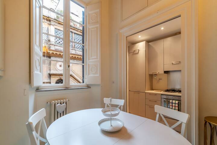 Fontanella Borghese 35 – FromHometoRome gallery image 5