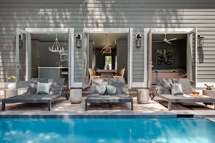 14br Luxury Compound, Private Pool, Built-in Spa - Savannah, GA