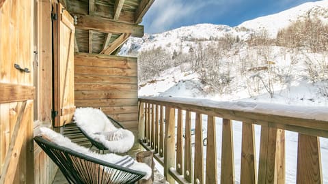 Top Airbnb: Wonderful appt 6 ppl with balcony in Saint Sorlin D'arves