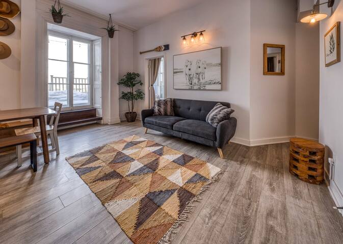 Remparts 2 Bed with Views Private Terrace & Sauna gallery image 4