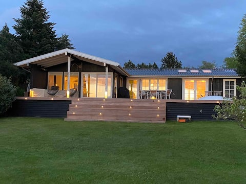 Lovely summer house by Arresø
