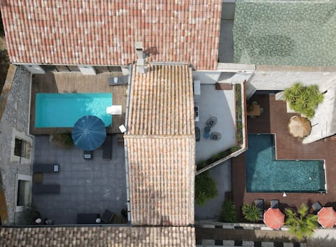 Mediterranean Duo – 2 swimming pools