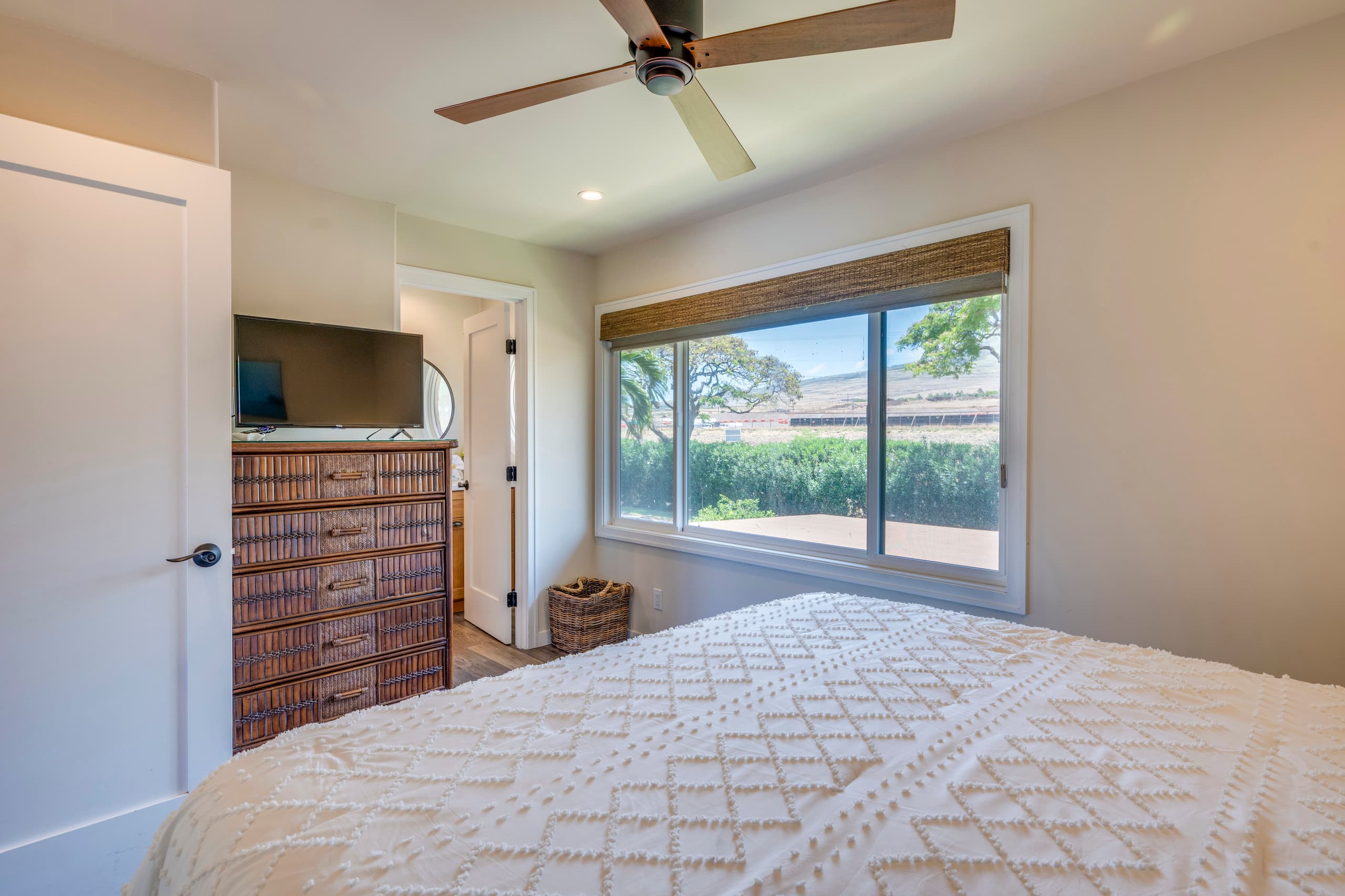 Home in Lahaina · ★5.0 · 3 bedrooms · 4 beds · 4 shared baths - Image 32