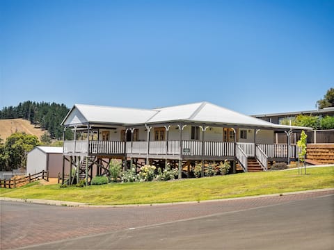 Meeukany—Hilltop Stunner in the Heart of Nannup