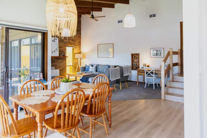Swell Seeker’s Rest - Sleeps 6 - Deck & Firepit - Ocean Grove