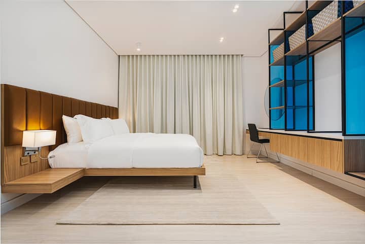 Al Mughrizat Home With Workspace & Fast Wifi - Riad