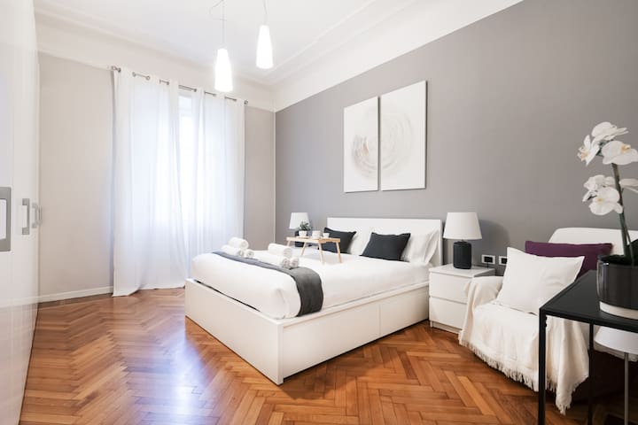 Easylife – Milan – Disciplini 17 – Historic Center gallery image 2