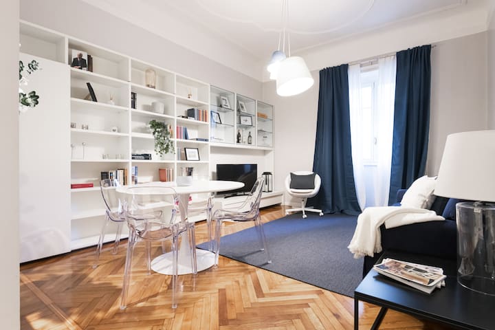 Easylife – Milan – Disciplini 17 – Historic Center