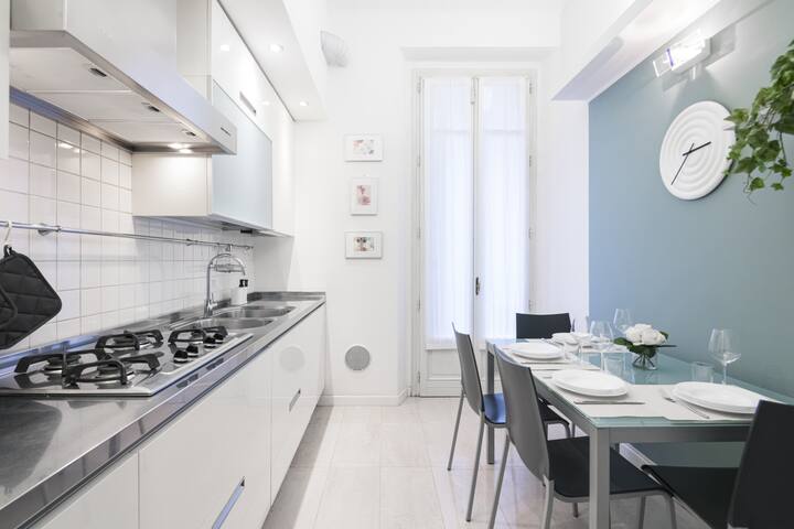 Easylife – Milan – Disciplini 17 – Historic Center gallery image 5