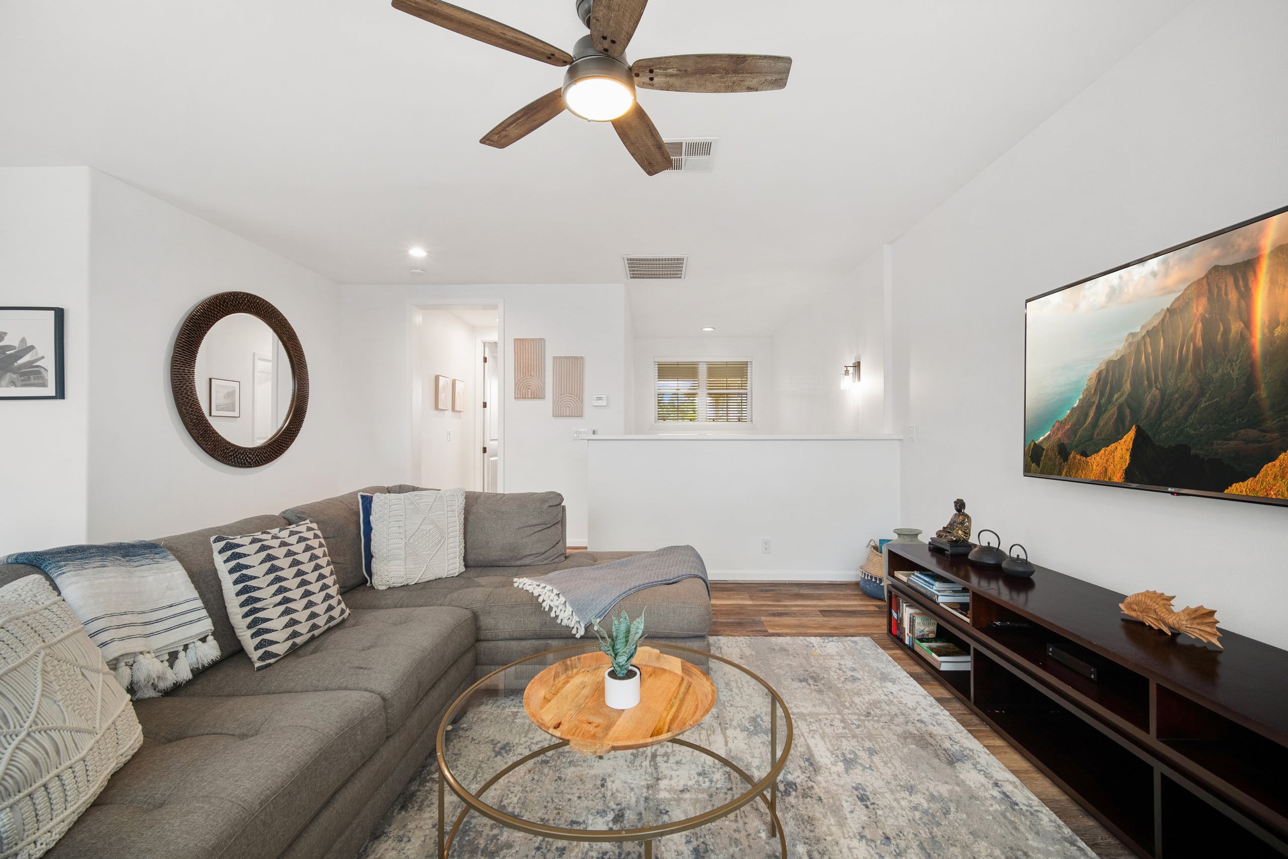 Townhouse in Princeville · ★4.94 · 2 bedrooms · 4 beds · 2.5 shared baths - Image 8