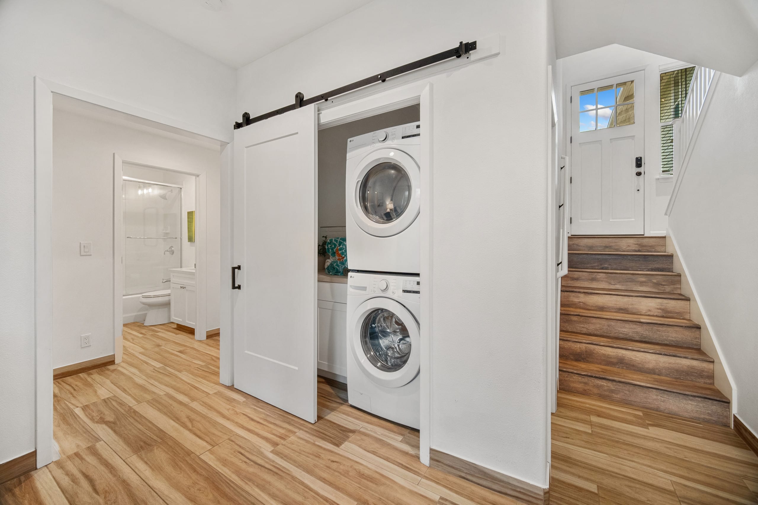 Townhouse in Princeville · ★4.94 · 2 bedrooms · 4 beds · 2.5 shared baths - Image 31