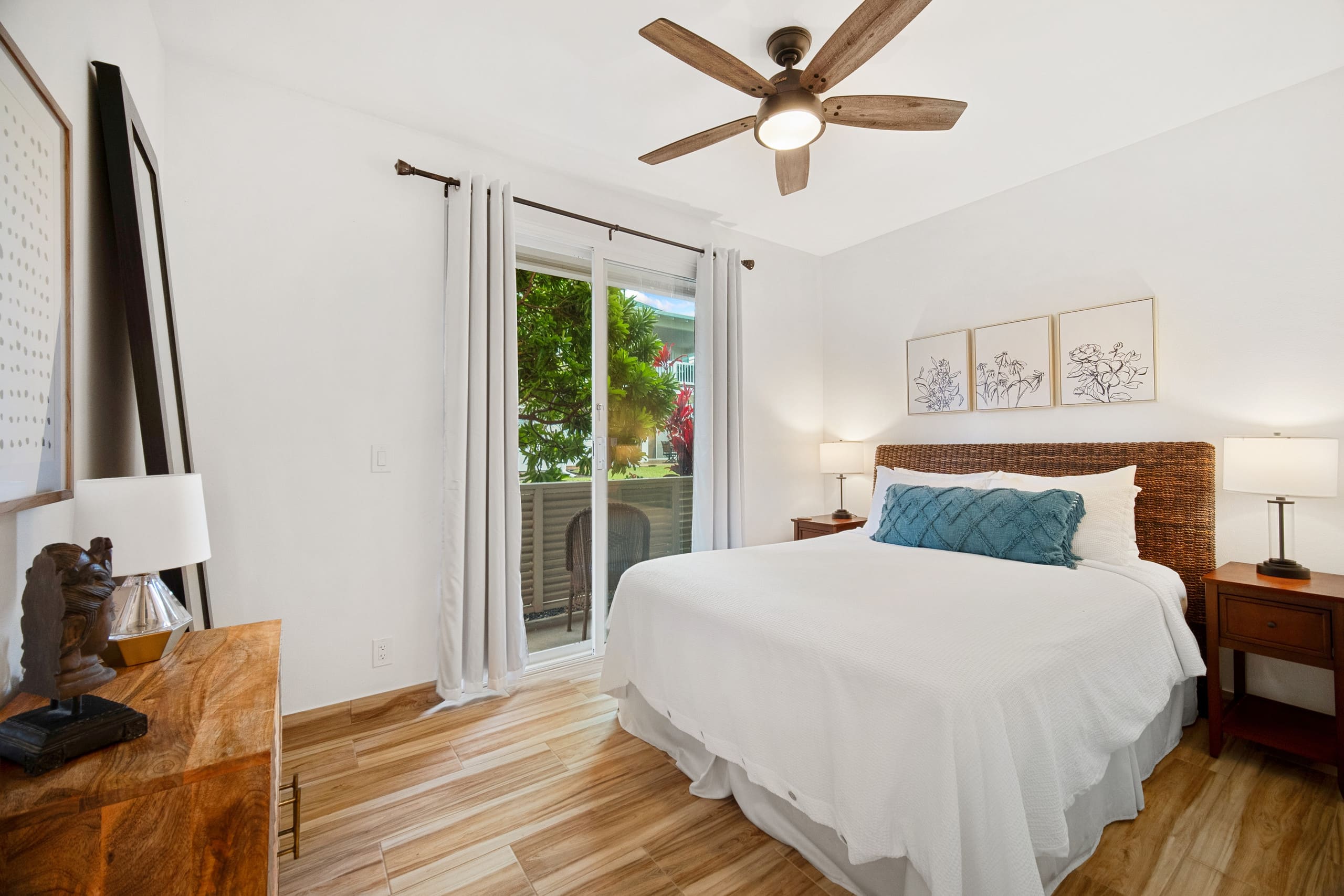 Townhouse in Princeville · ★4.94 · 2 bedrooms · 4 beds · 2.5 shared baths - Image 24