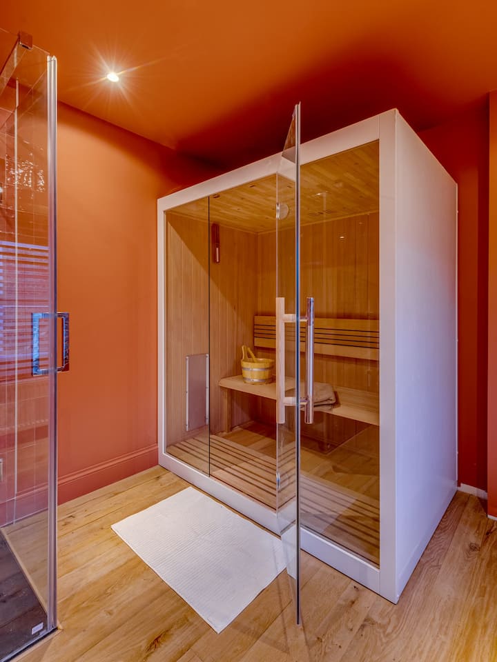 Miss Coco. Luxury 2 Bed Duplex. Sauna & Lake Views - Bruges