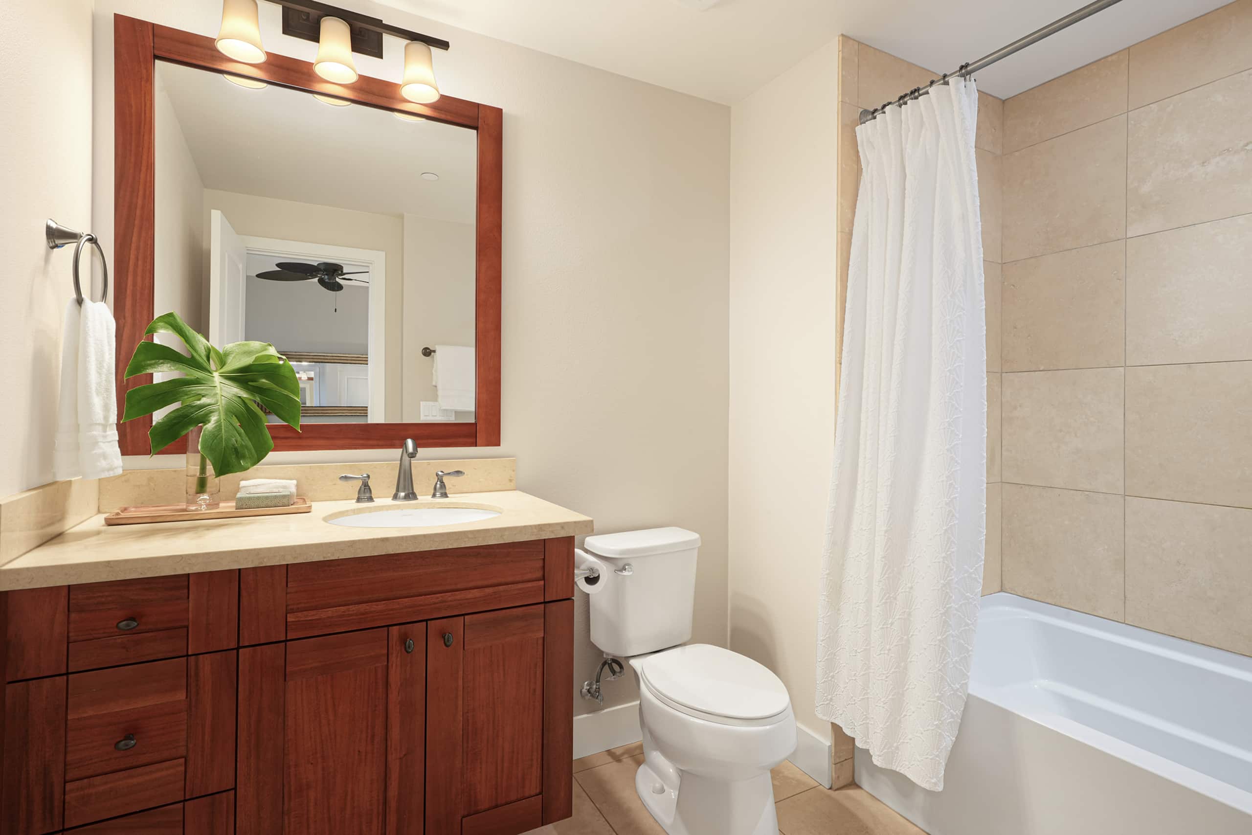 Pili Mai by Gather: Modern Condo w/ Pool & Lanai - Image 14