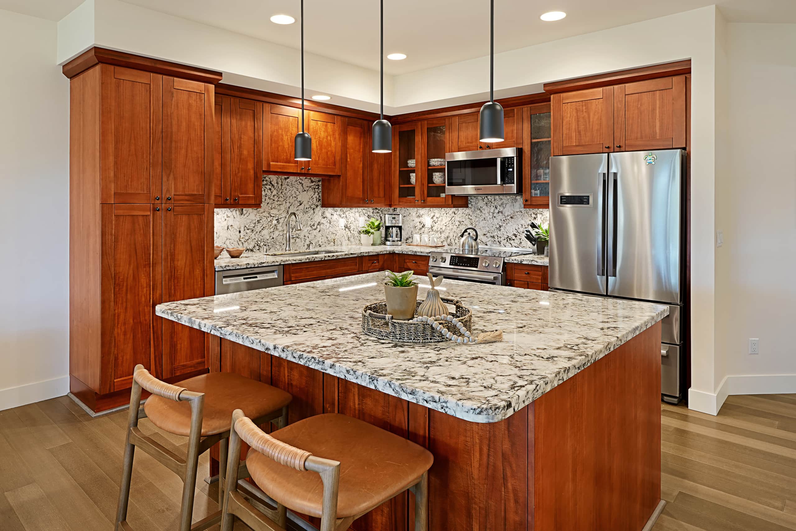 Pili Mai by Gather: Modern Condo w/ Pool & Lanai - Image 6