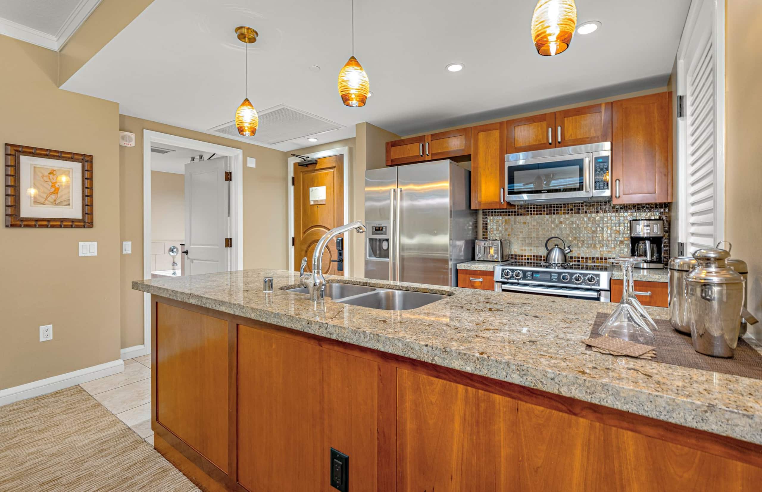 Condo in Lahaina · ★4.86 · 1 bedroom · 2 beds · 1 bath - Image 13