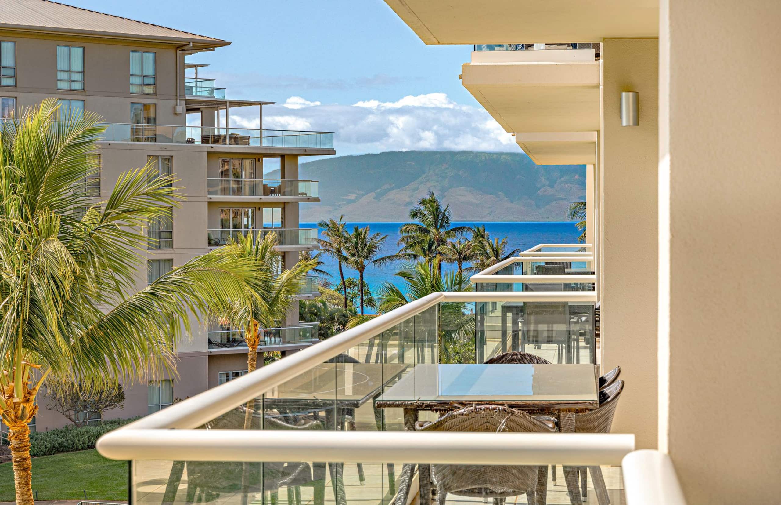 Condo in Lahaina · ★4.86 · 1 bedroom · 2 beds · 1 bath - Image 1