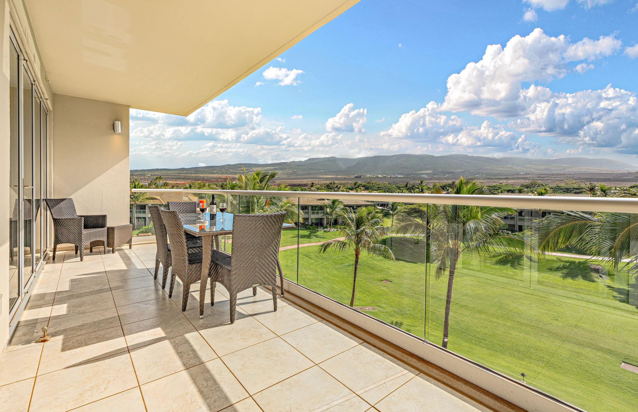 Condo in Lahaina · ★4.86 · 1 bedroom · 2 beds · 1 bath - Image 4