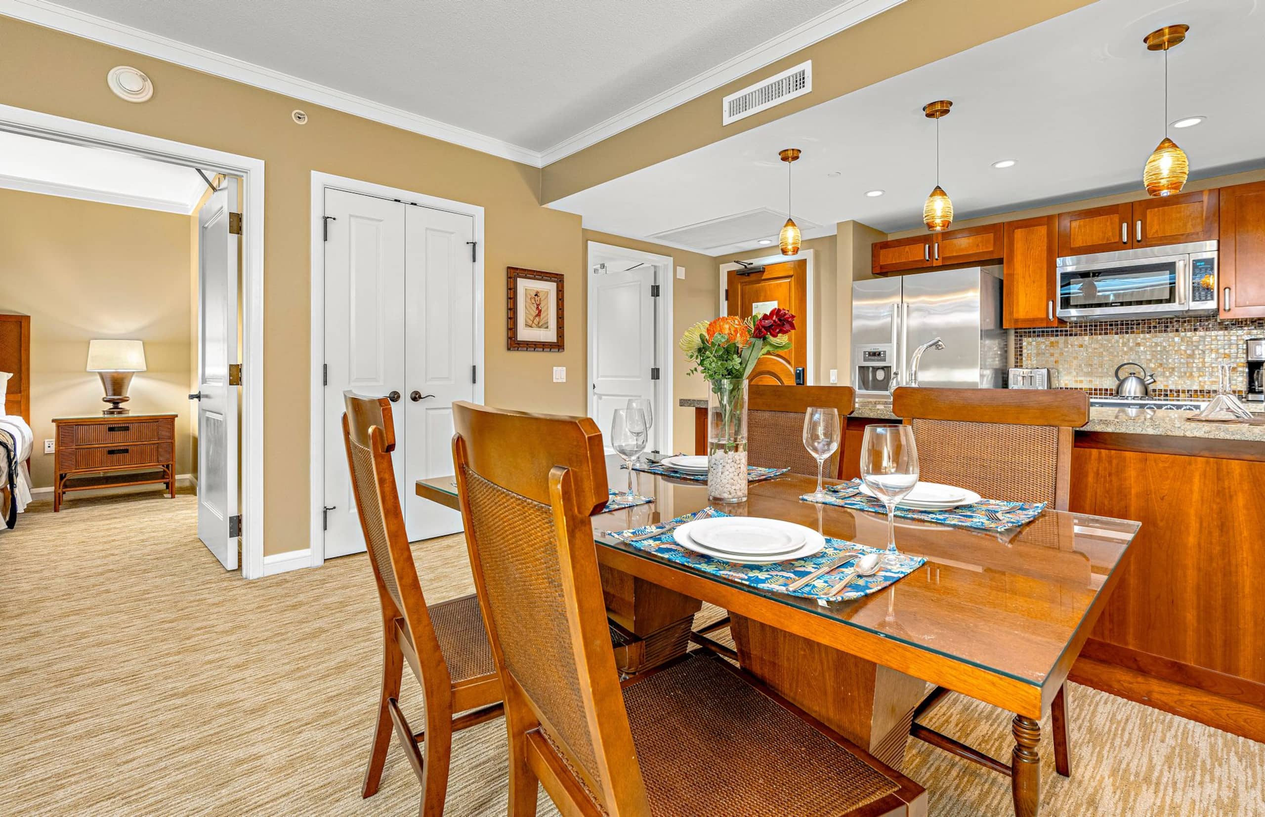 Condo in Lahaina · ★4.86 · 1 bedroom · 2 beds · 1 bath - Image 12