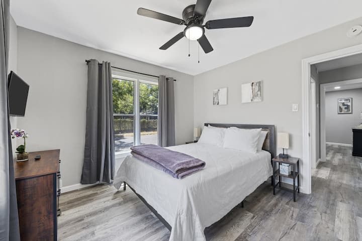 Сладки сънища ви очакват.