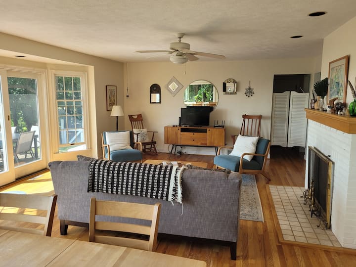 Great Lakes Getaway - Incredible Lakefront! - Frankfort, MI