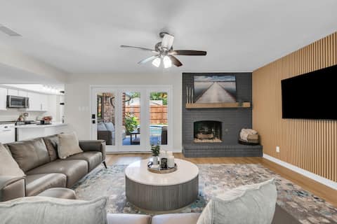 Grandscape 4BR | Poolside Games + Family Yard