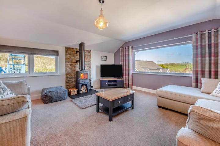 3 Bed In St. Dogmaels (Oc-y30253) - Cardigan