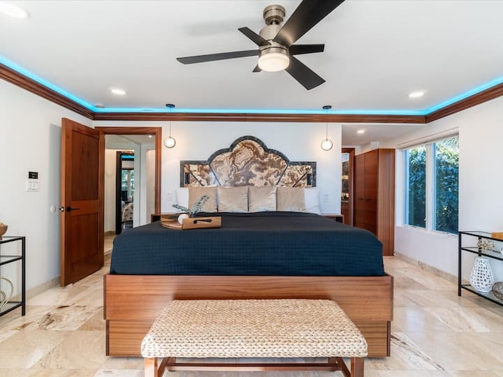 Përzierje e përsosur e luksit, rehatisë dhe bukurisë buzë ujit.