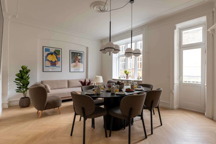 Stylish & Bright 2 Bedroom in CPH N