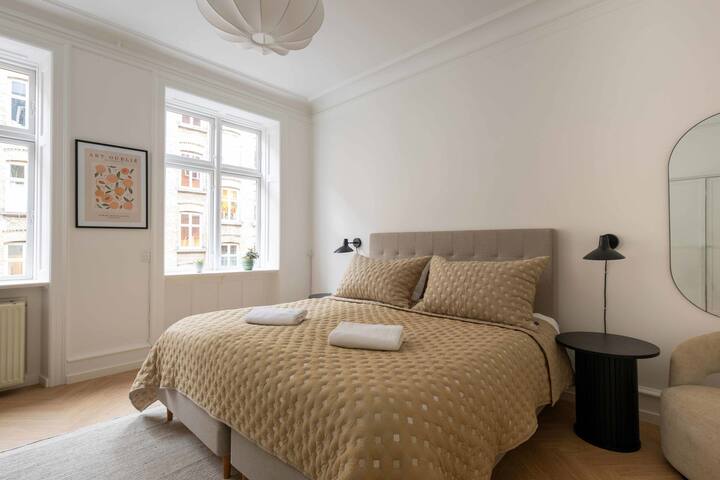 Stylish & Bright 2 Bedroom in CPH N gallery image 2