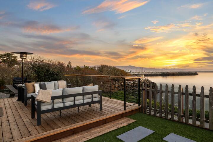 Experience the Pinnacle of Coastal Living at gallery image 5