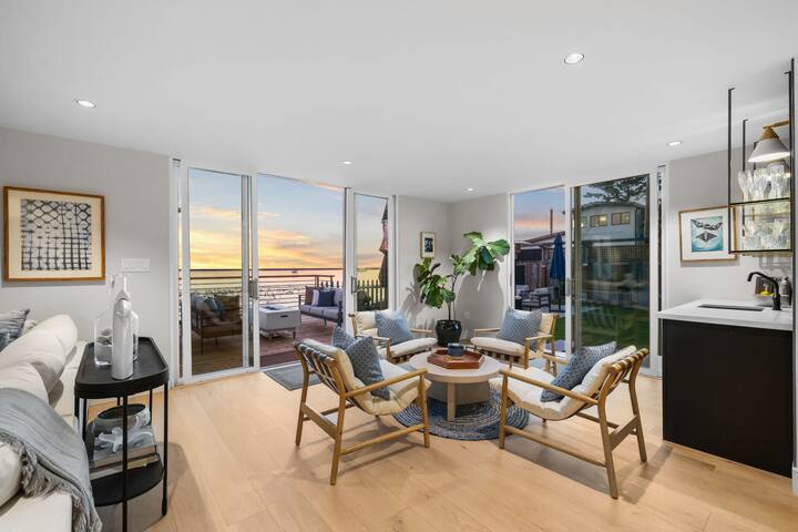 Experience the Pinnacle of Coastal Living at gallery image 3