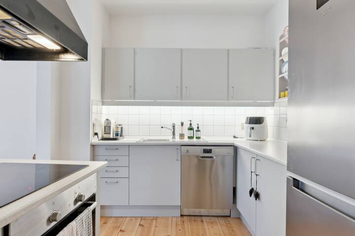 Modern Comfort in Copenhagen’s Coolest District gallery image 3