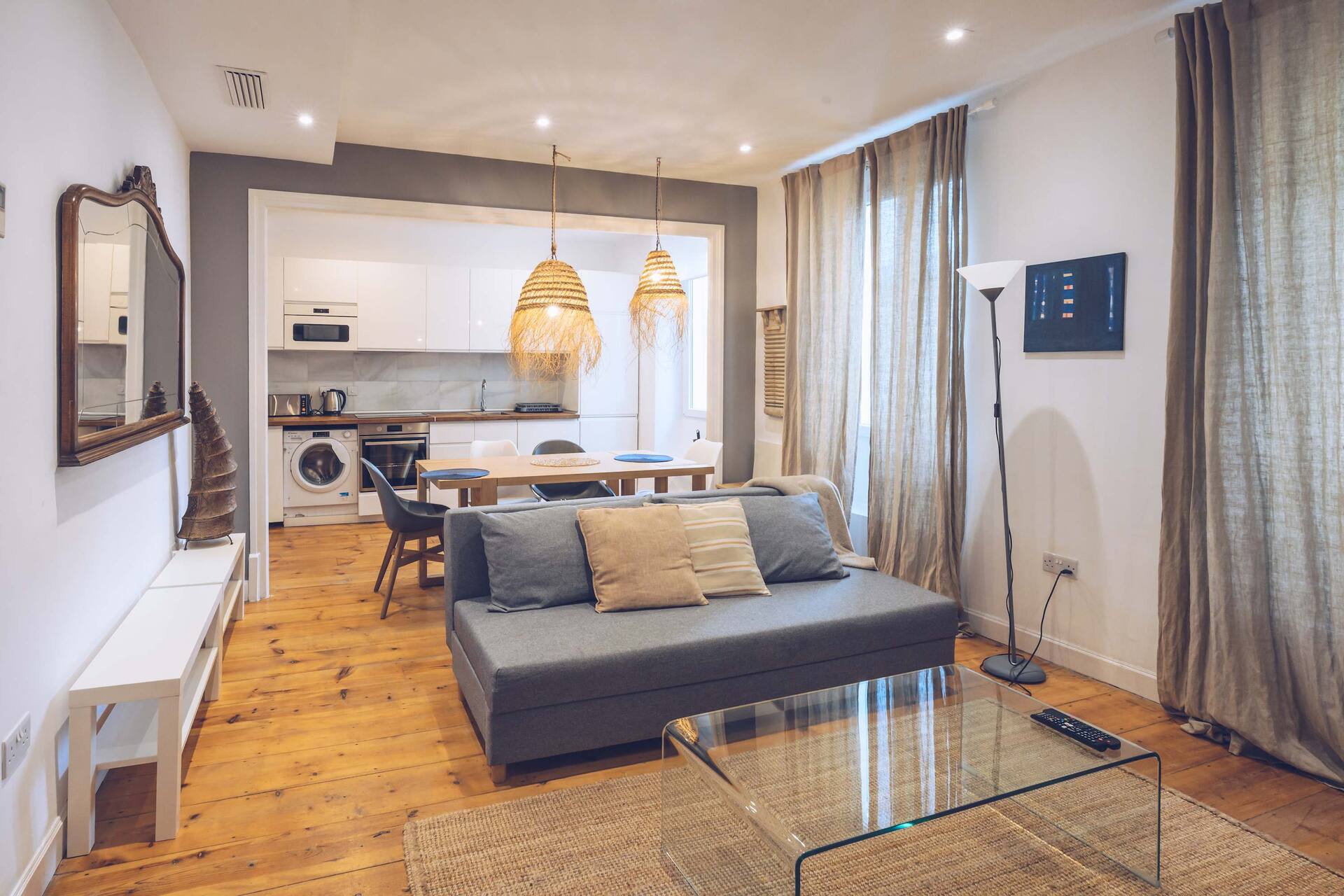 Luxury 2-BR Apartment in The Nook with Lift Access and Prime Central Location