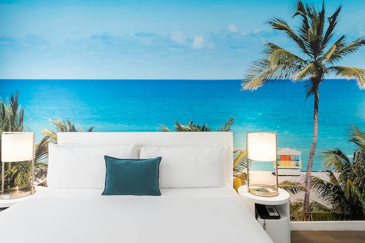 Traditional Room 1 King Bed - Miami Beach