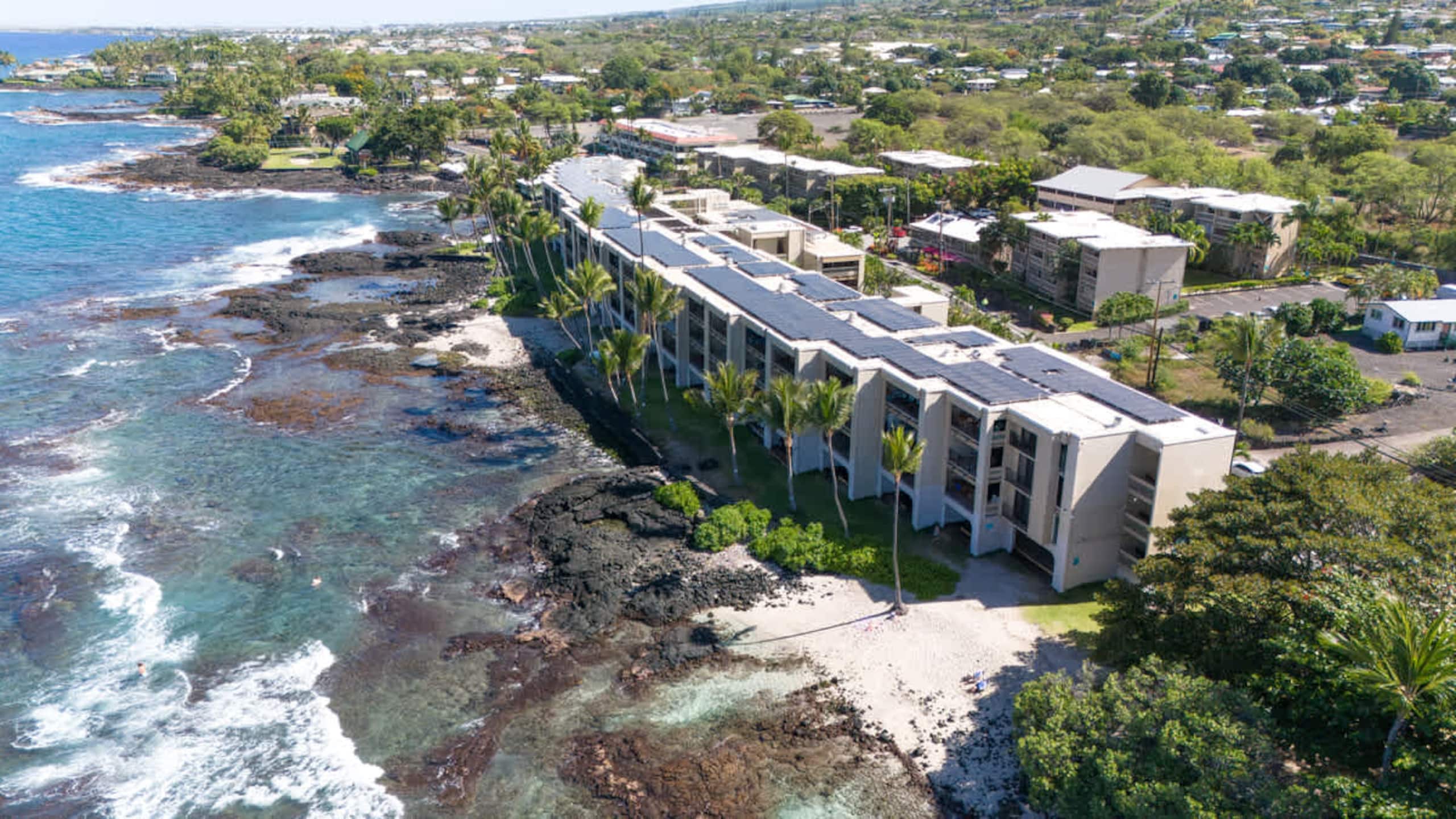 Condo in Kailua-Kona · ★4.9 · 1 bedroom · 2 beds · 1 bath - Image 18