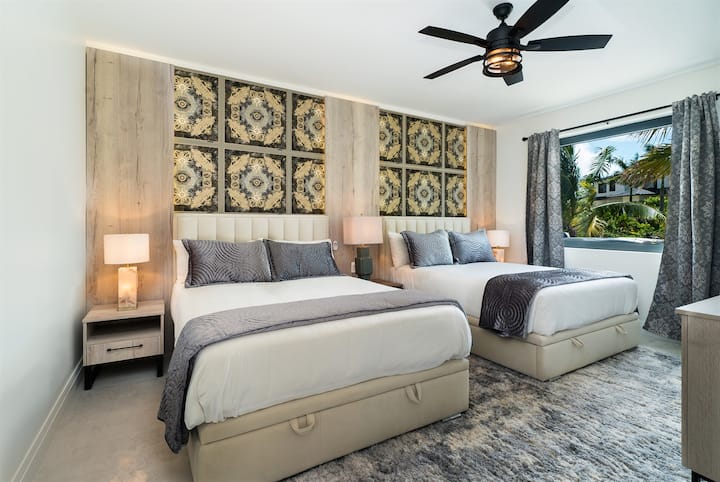 Horizon Beachfront Villa -  Guest Bedroom