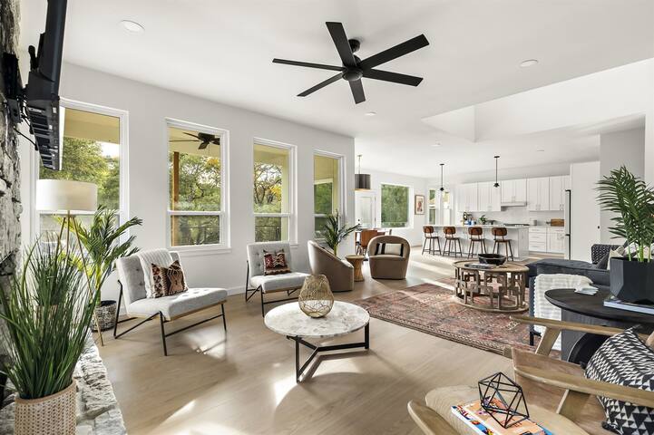 La Serena ~ Wilderness Retreat ~ Pool + Hot Tub gallery image 5