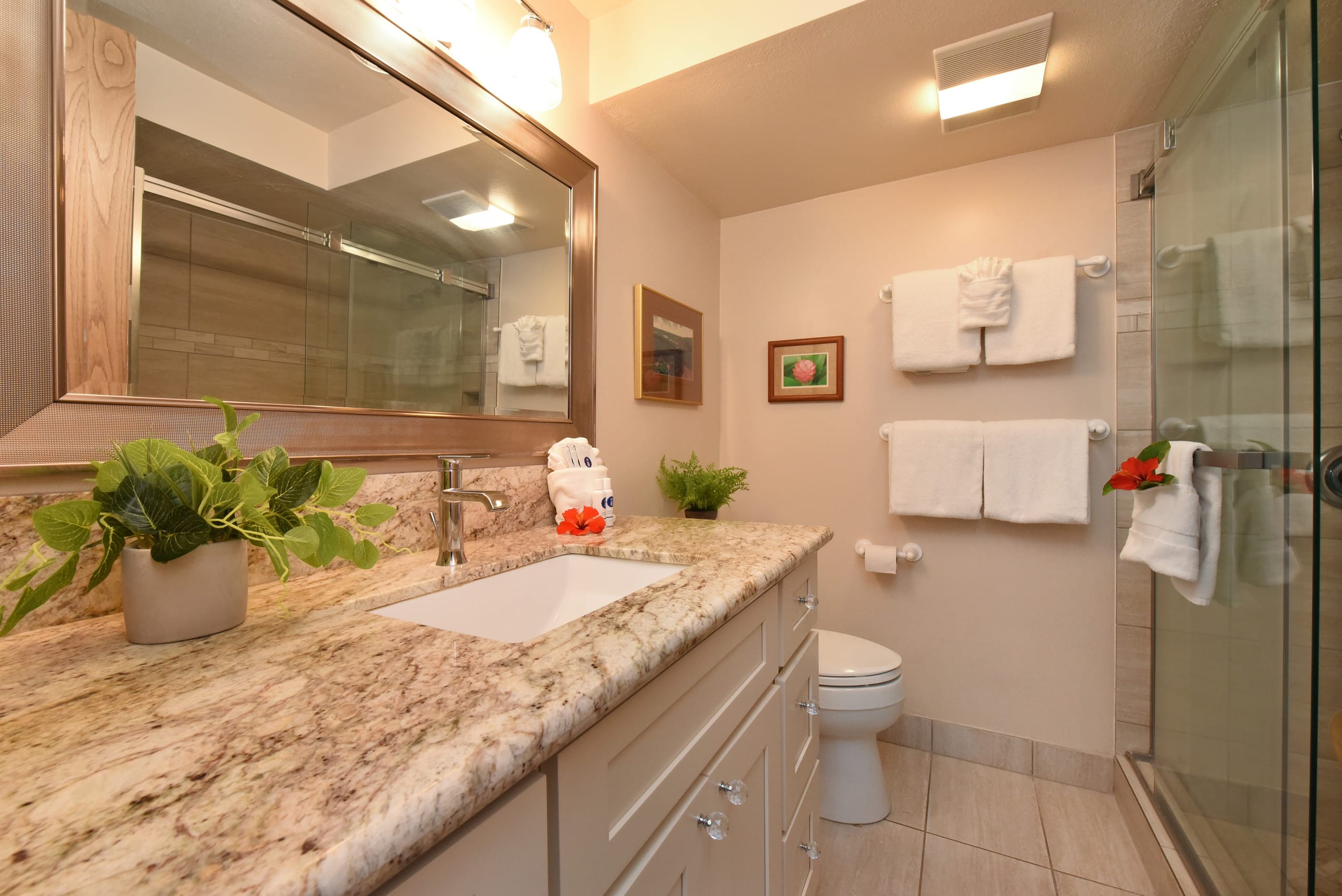 Condo in Lahaina · ★4.83 · 1 bedroom · 2 beds · 1 bath - Image 15