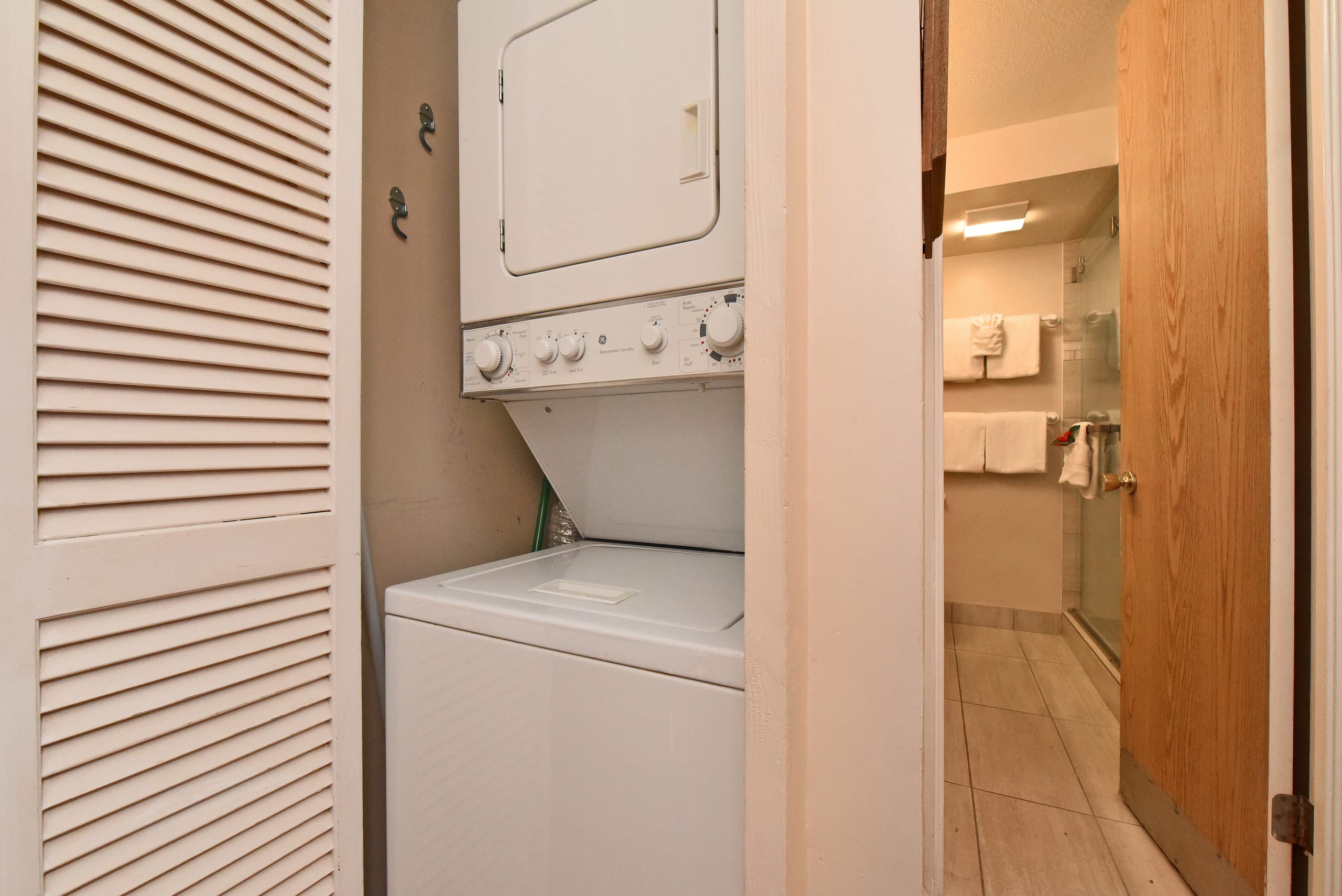 Condo in Lahaina · ★4.83 · 1 bedroom · 2 beds · 1 bath - Image 24