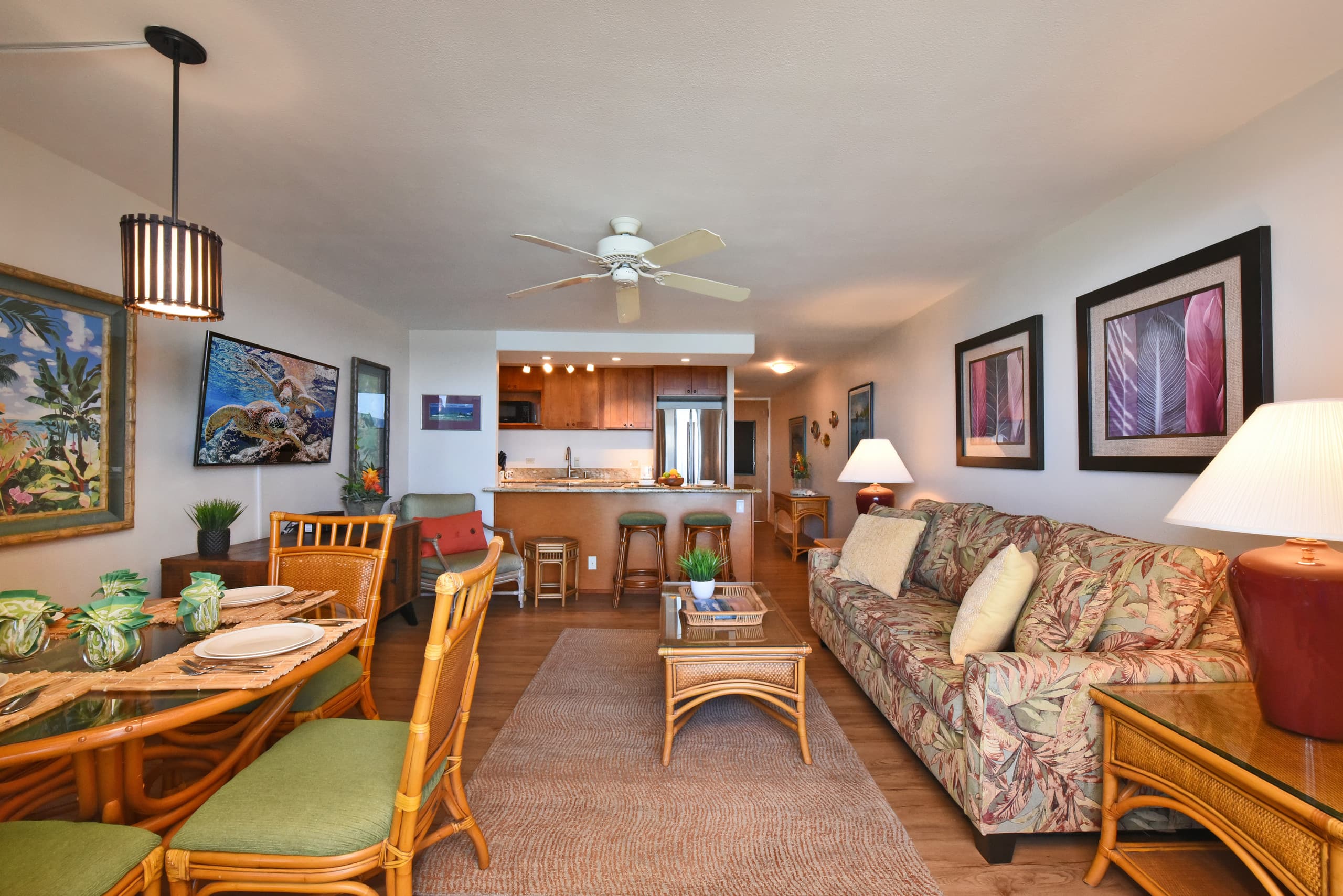 Condo in Lahaina · ★4.83 · 1 bedroom · 2 beds · 1 bath - Image 3