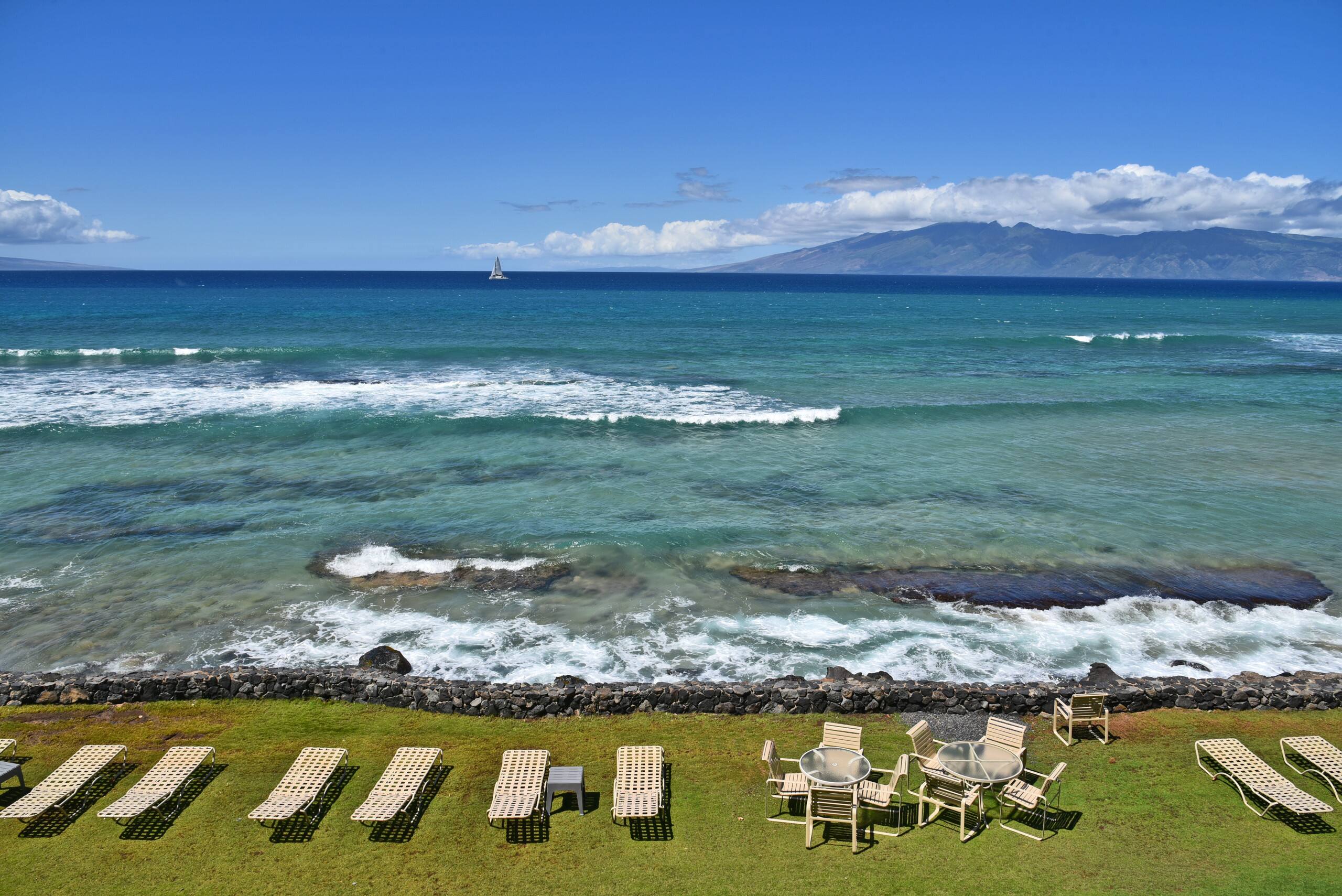 Condo in Lahaina · ★4.83 · 1 bedroom · 2 beds · 1 bath - Image 22