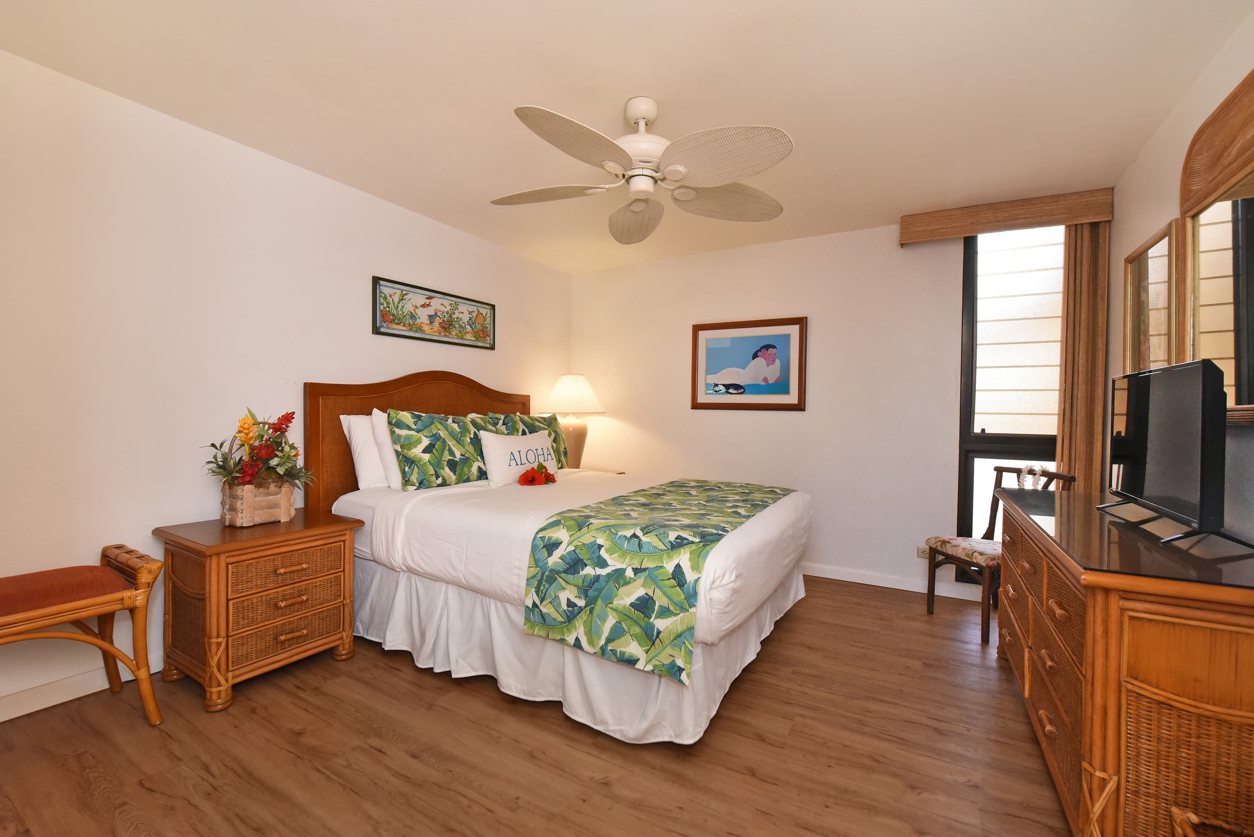 Condo in Lahaina · ★4.83 · 1 bedroom · 2 beds · 1 bath - Image 13