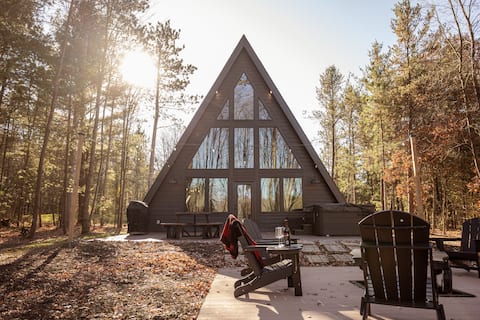 The Lily Pad-Peaceful Lakeview AFrame min to Dells