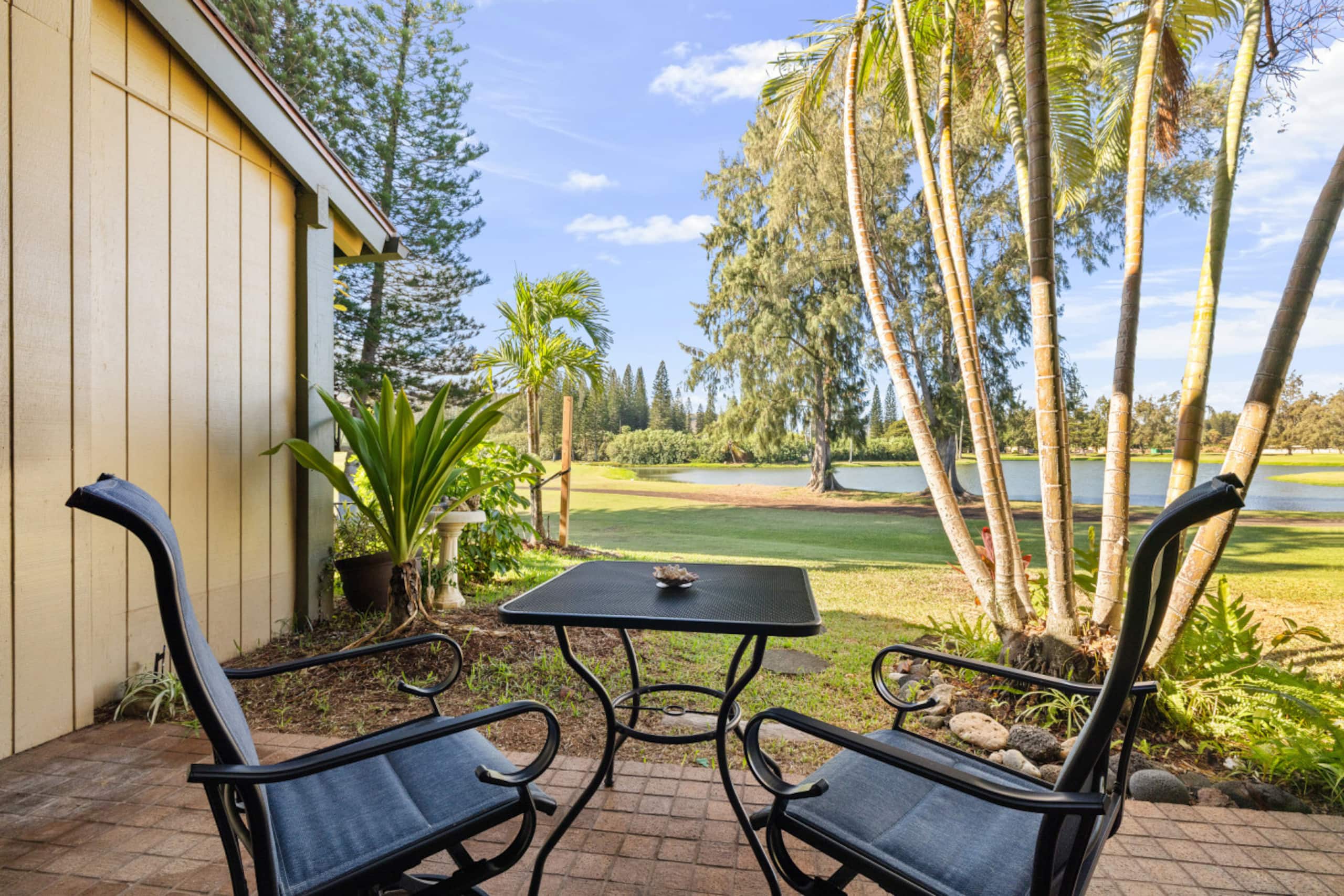 Home in Kahuku · ★4.79 · 2 bedrooms · 3 beds · 3 private baths - Image 59