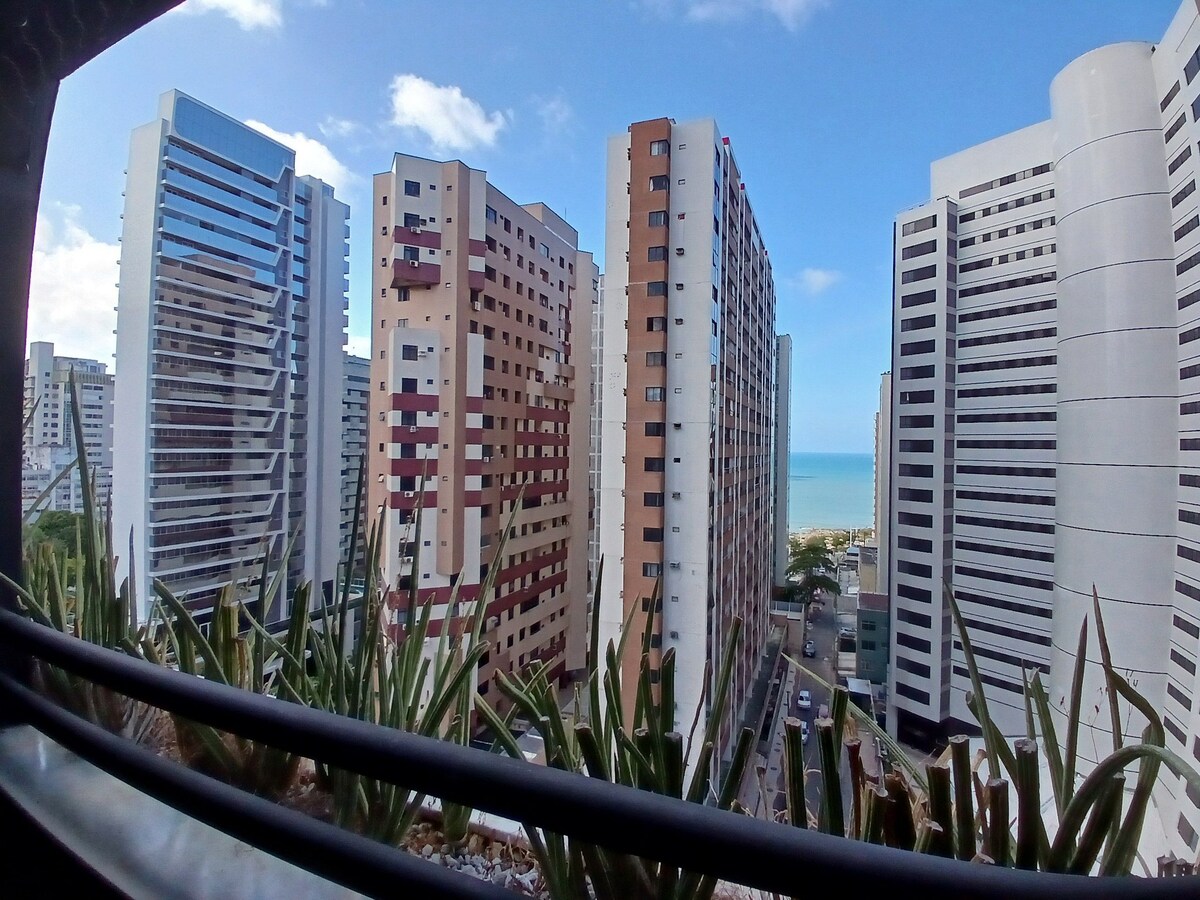 Foto do anúncio de Saint Martin Lindo flat 3 Pessoas Meireles em Mucuripe, Fortaleza