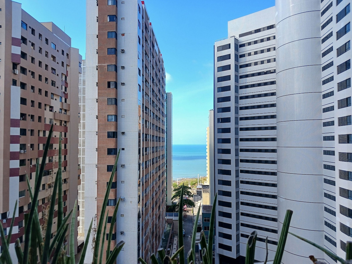 Foto do anúncio de Saint Martin Lindo flat 3 Pessoas Meireles em Mucuripe, Fortaleza